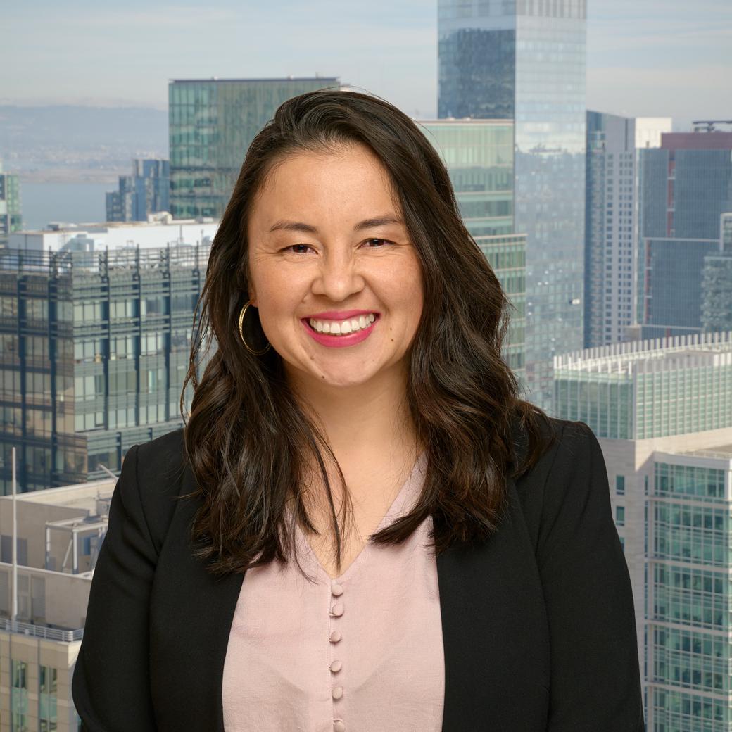 Headshot of Mirian Alvarenga.